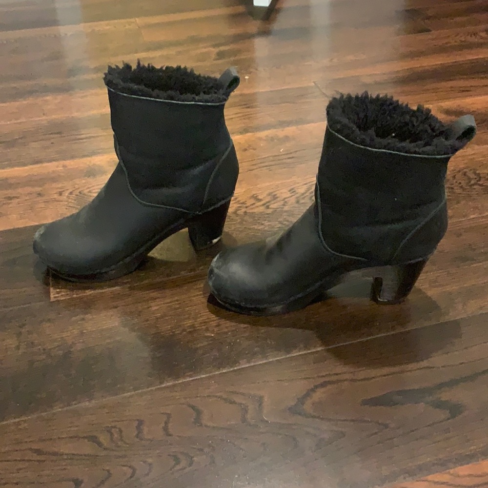 No. 6 booties with heel